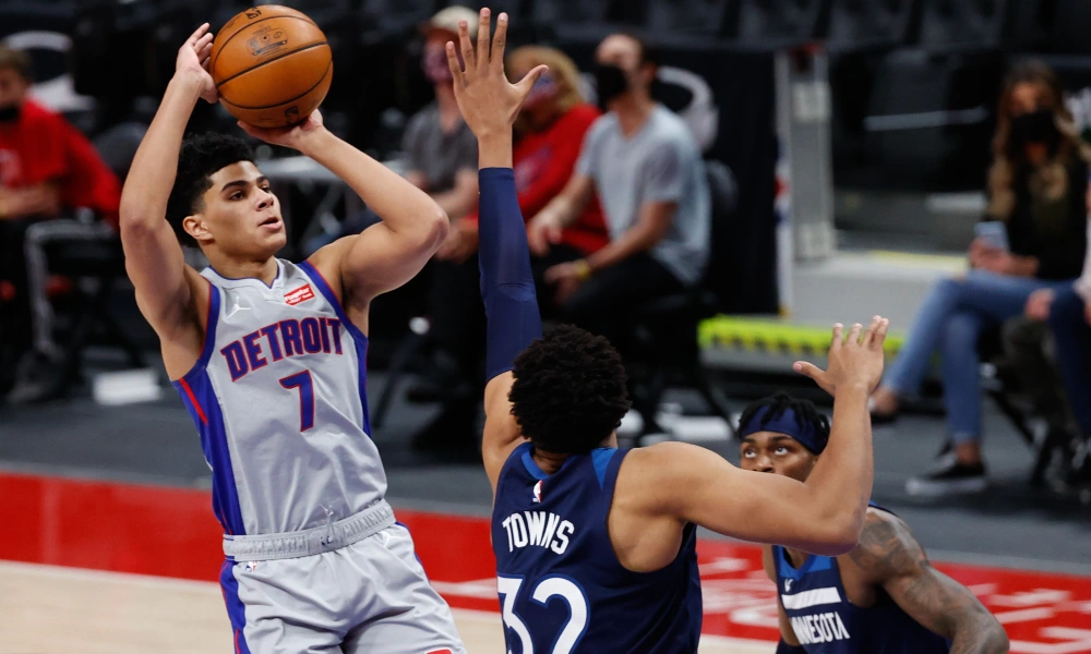 Minnesota Timberwolves at Detroit Pistons